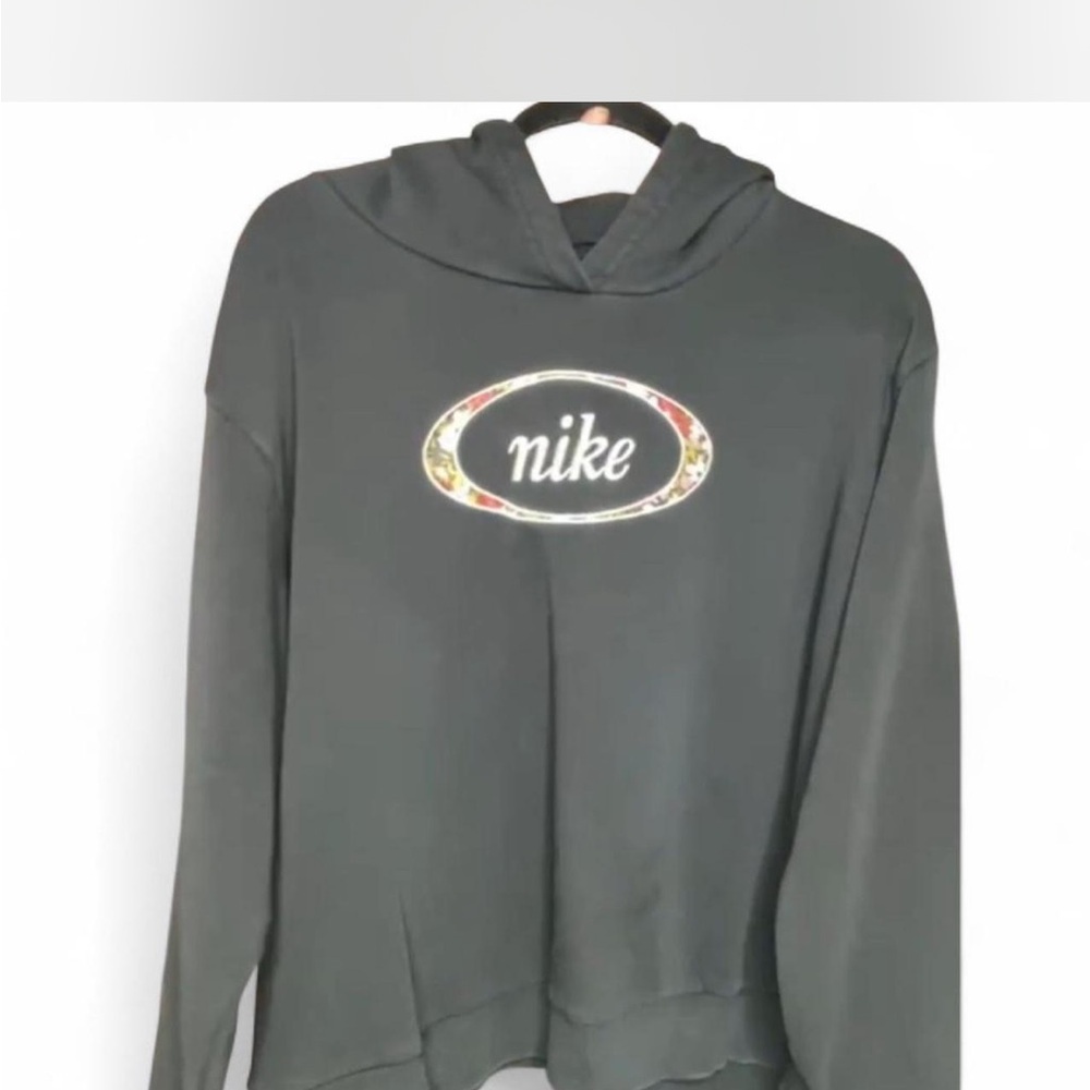 Nike women’s  Black Hoodie Sweater
